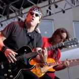 george_thorogood__the_destroyers