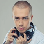 headhunterz