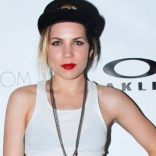 skylar_grey