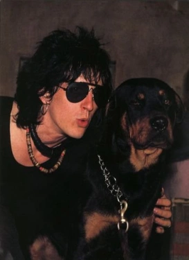 izzy_stradlin