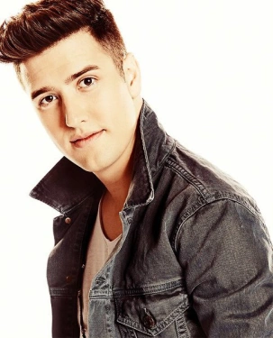 logan_henderson