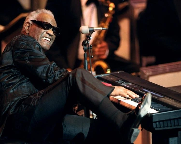 Ray Charles - zdjęcia, dyskografia, muzyka na Tekstowo.pl